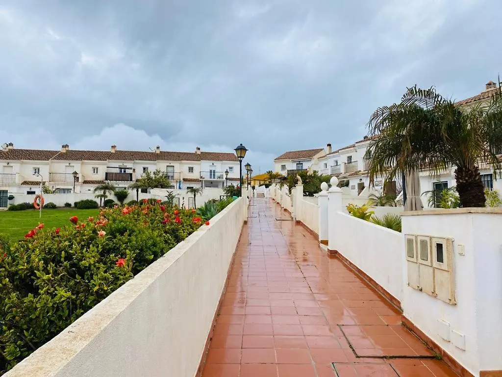 Benaplaya - Fantastica Casa Con Terraza & Piscina, Playa A 200 Metros Apartment Malaga